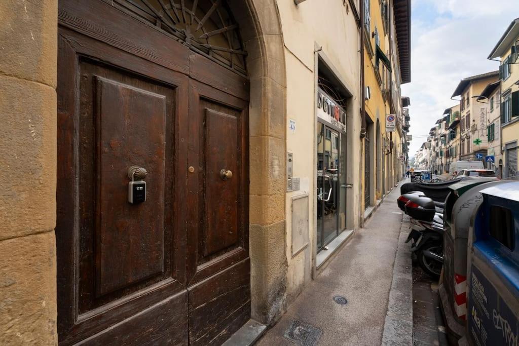 Keys Of Italy - Serragli 55 - Stile Rustico Rinascimentale In Oltrarno Флоренция Екстериор снимка